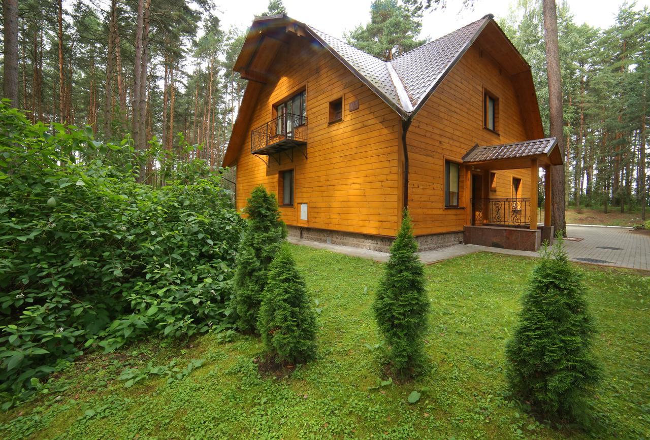 Sanatorii Sosny At Naroch Lake Hotel Gatovichi Esterno foto