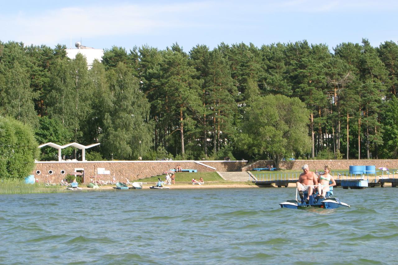 Sanatorii Sosny At Naroch Lake Hotel Gatovichi Esterno foto